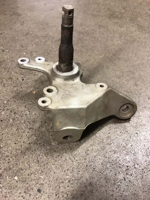 SUZUKI LTZ400 LTZ 400 2003-2008 RH RIGHT SIDE SPINDLE KNUCKLE KFX400 DVX400 OEM