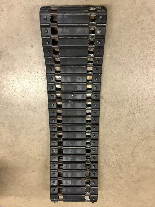 OEM POLARIS SNOWMOBILE TRACK 121"X15"X.65"X 2.52" SPORT TRAIL 400 600 5410451