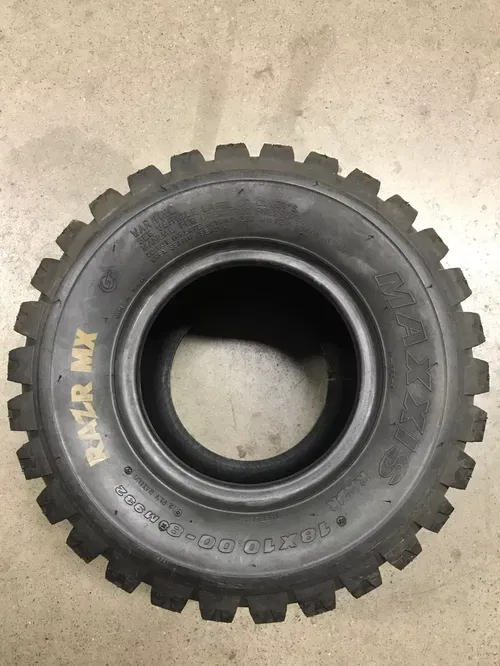 USED  MAXXIS 18X10X8 REAR TIRE RAZR MX TRX 250R 450R LTR450 YFZ450R SOFT 2 PLY