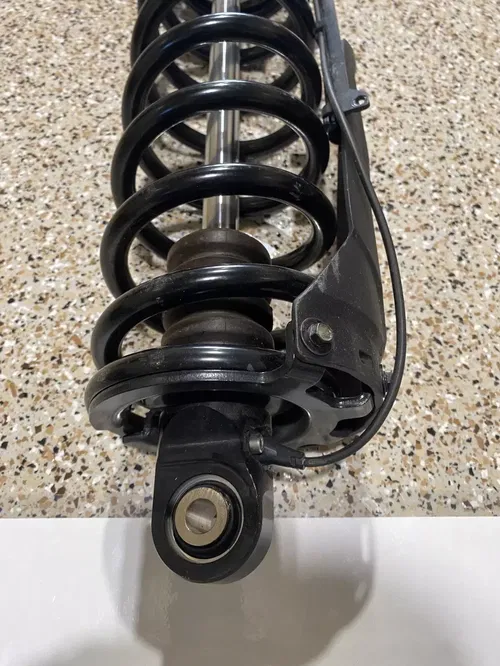 Can Am Maverick R SUSPENSION FOX SHOCK IBS LIVE VALVE REAR SET LEFT RIGHT