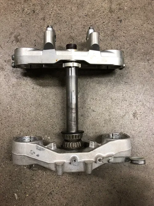 00-07 SUZUKI DRZ400 DR Z400 DRZ 400 TRIPLE TREE CLAMPS OEM DRZ400E DRZ400S