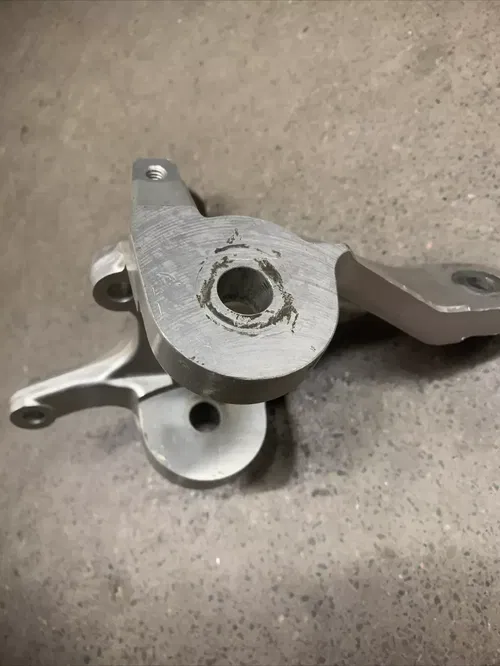 06-14 STOCK HONDA TRX450R FRONT RIGHT SPINDLE KNUCKLE TRX450ER TRX 450R 450ER