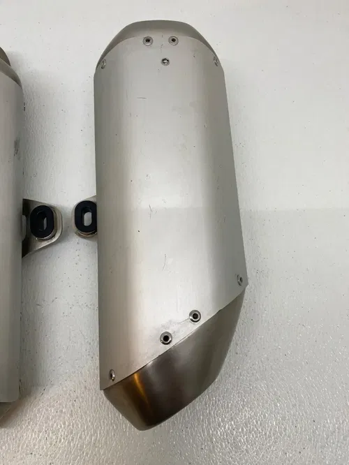24 Ducati Hypermotard Left Right 698 MONO Exhaust Silencers 57415032C 57315842C