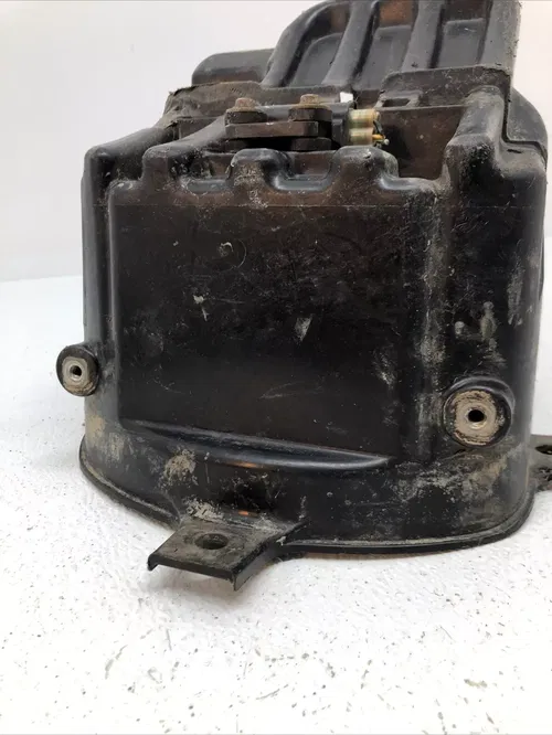 09-25 YAMAHA YFZ450R YFZ 450R OEM BATTERY BOX 18P-8212B-00-00 YFZ 450R