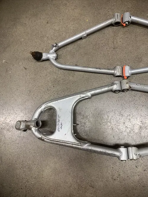OEM HONDA 2004 2005 TRX450R A-ARMS UPPER-LOWER 04 05 TRX 450R ARMS BARE READ