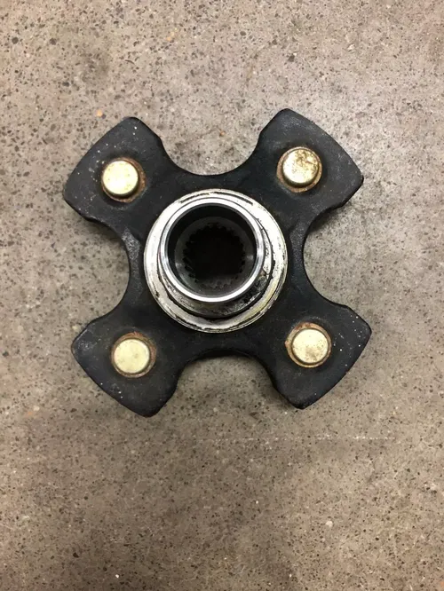 FRONT REAR WHEEL HUB LEFT RIGHT CAN-AM BRP OUTLANDER RENEGADE BOMBADIER