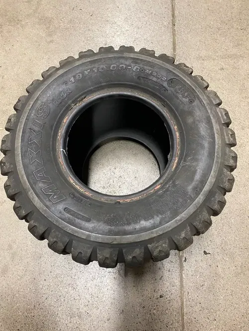 USED 18X10X8 REAR TIRE MAXXIS RAZR MX TRX 250R 450R 400EX LTR450 LTZ400 300EX S