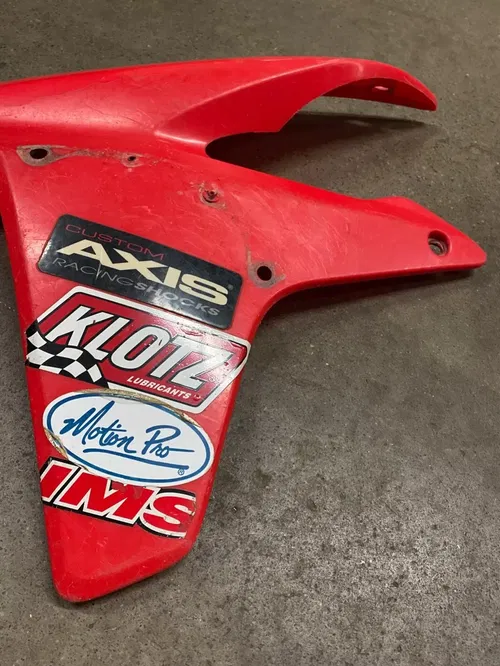 HONDA 450R TRX450R FRONT FENDER PLASTIC 2004 2005 RED LEFT 04 05 OEM