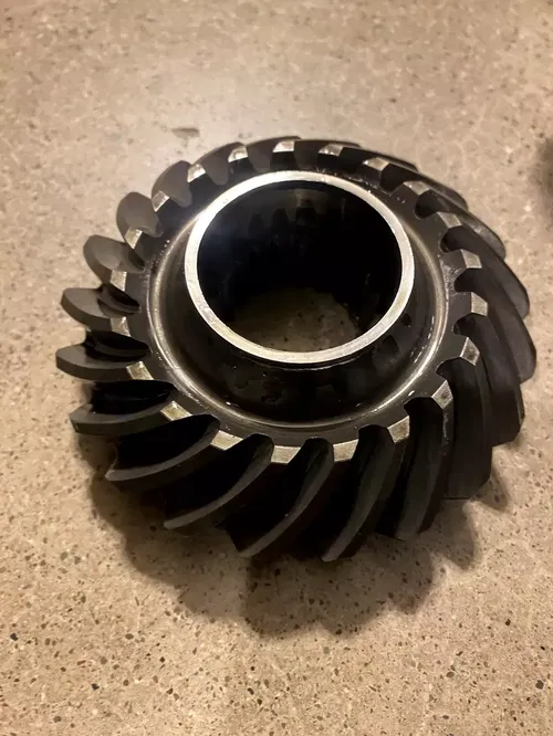 18 CAN-AM MAVERICK X3 TURBO R MAX TRANSMISSION PINION DRIVE SHAFT BEVEL GEAR SET