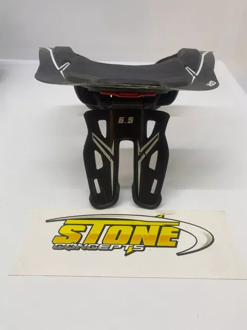 B - Leatt 6.5 Carbon Neck Brace GPX Motocross Dirt Bike Offroad Adult ATV UTV