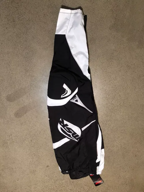 MSR M15 AXXIS PANTS RACING BLACK WHITE ADULT MENS SIZE 52