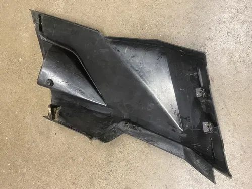 CAN AM COMMANDER 1000 RIGHT REAR PLASTIC FAIRING PANEL FENDER LATERAL R RH BLACK