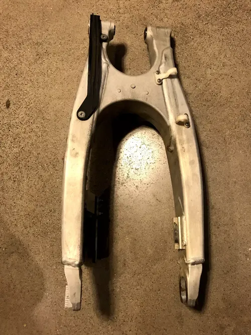 18 19 20 YAMAHA WR250F WR450F YZ250F YZ450F REAR SUSPENSION SWINGARM SWING ARM