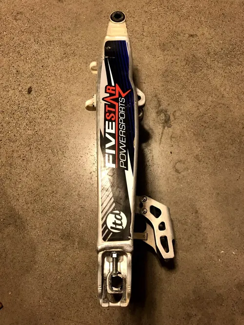 18 19 20 YAMAHA WR250F WR450F YZ250F YZ450F REAR SUSPENSION SWINGARM SWING ARM