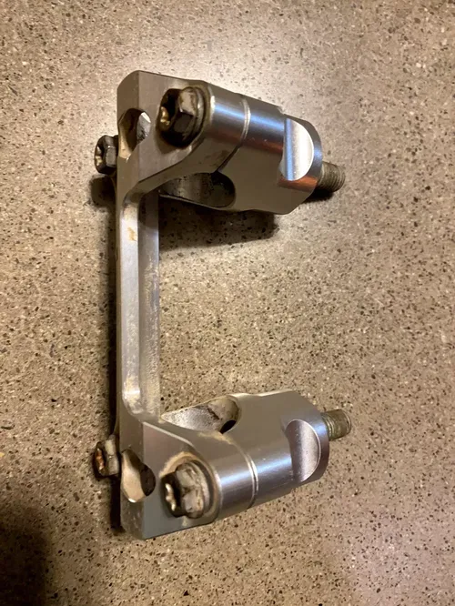 OEM 2016-2022 KTM TRIPLE TREE CLAMP BAR MOUNTS 125 150 250 300 350 450 SX-F XC-F