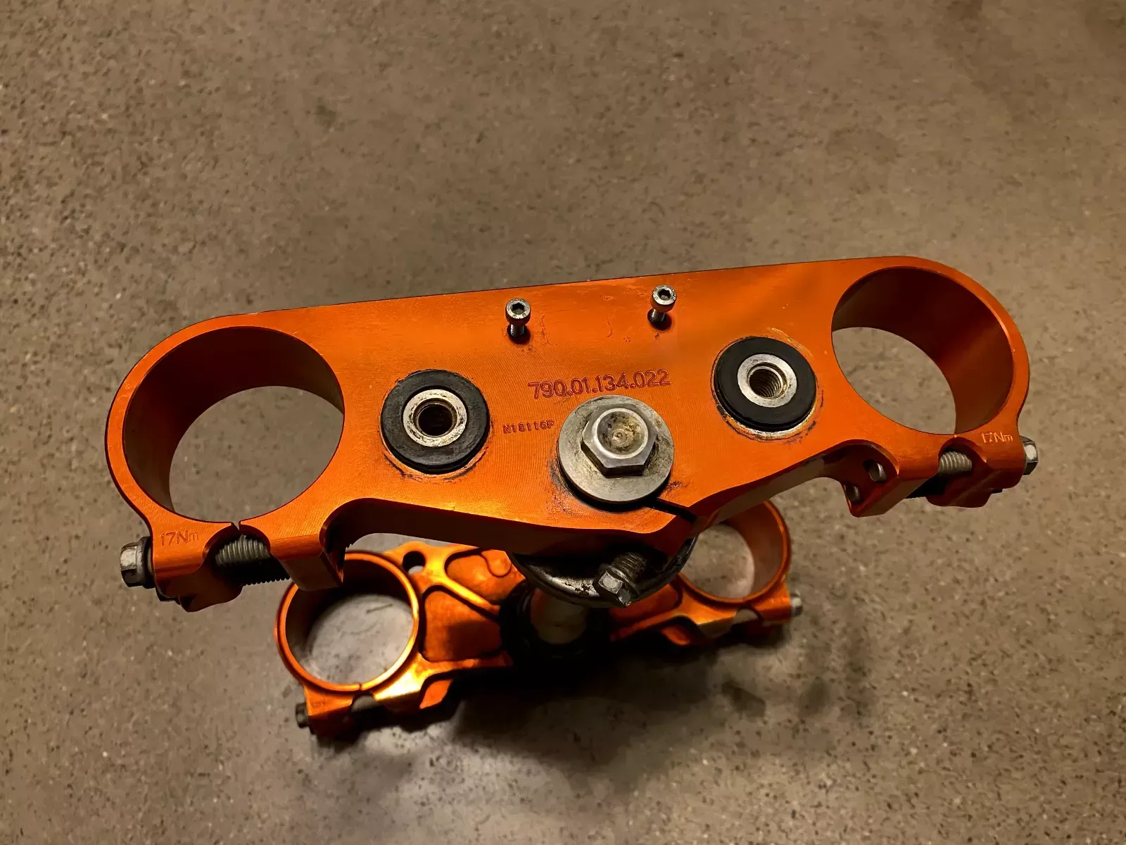 OEM 2016-2022 KTM TRIPLE TREE CLAMP BAR MOUNTS 125 150 250 300 350 450 SX-F XC-F