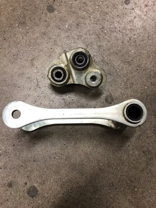 OEM Yamaha 09-24 YFZ450R YFZ450X Rear Shock Linkage Triangle Knuckle W/ Bearings