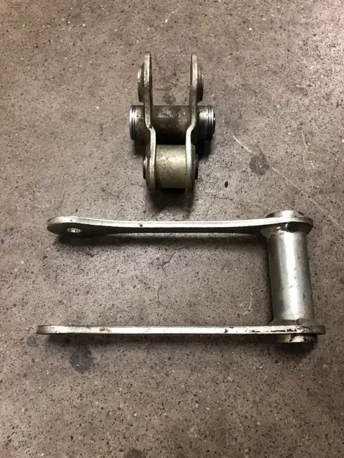 OEM Yamaha 09-24 YFZ450R YFZ450X Rear Shock Linkage Triangle Knuckle W/ Bearings
