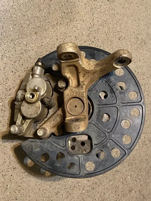 YAMAHA YFZ450 YFZ 450 FRONT WHEEL HUBS SPINDLES ROTORS CALIPERS OEM 04 05 06 07
