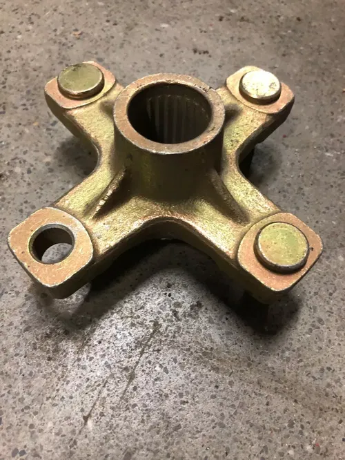 88-06 YAMAHA YFS200 YFS 200 BLASTER RIGHT REAR WHEEL HUB 2XJ-25383-00-00