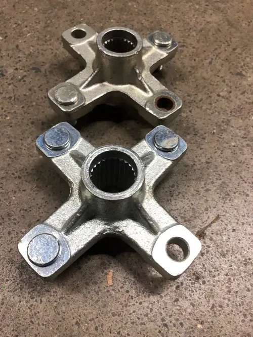 88-06 YAMAHA YFS200 YFS 200 BLASTER RIGHT REAR WHEEL HUBS SET 2XJ-25383-00-00