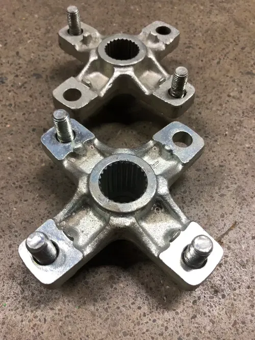 88-06 YAMAHA YFS200 YFS 200 BLASTER RIGHT REAR WHEEL HUBS SET 2XJ-25383-00-00