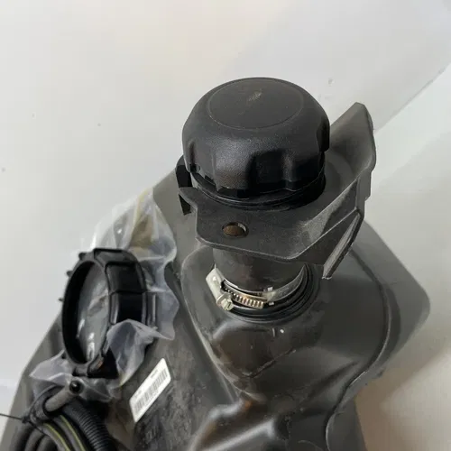Can-Am Maverick R Base 77" 2024 2025 24 25 Gas Fuel Tank 709001204 CAP NECK