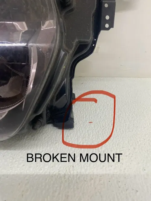 2017-2024 Suzuki GSX-R 1000 Headlight Assembly OEM 100-59366