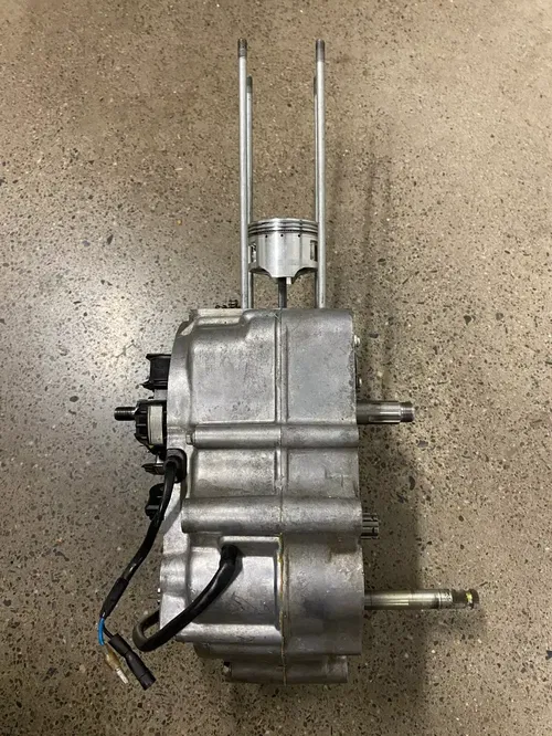 HONDA CRF110 CRF70 CRF 70 110 ENGINE BOTTOM END CASES CRANK STATOR TRANSMISSION