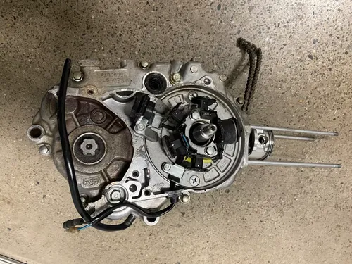 HONDA CRF110 CRF70 CRF 70 110 ENGINE BOTTOM END CASES CRANK STATOR TRANSMISSION