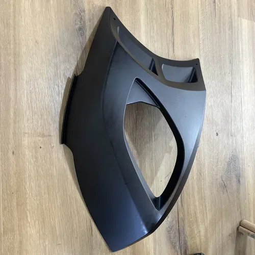 2008-2012 CAN AM CAN-AM SPYDER RS-S RIGHT SIDE COVER PLASTIC SHROUD 705001488