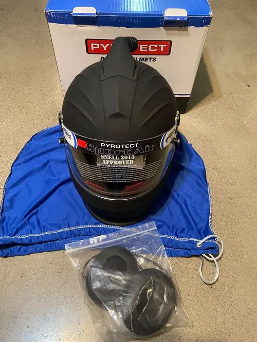 Pyrotect Sport Top Forced Air Duckbill HELMET MENS M MEDIUM MED FLAT BLACK