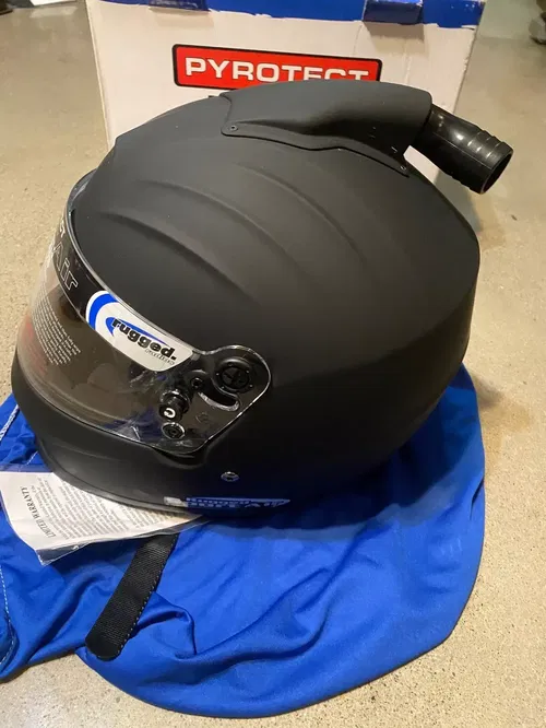 Pyrotect Sport Top Forced Air Duckbill HELMET MENS M MEDIUM MED FLAT BLACK