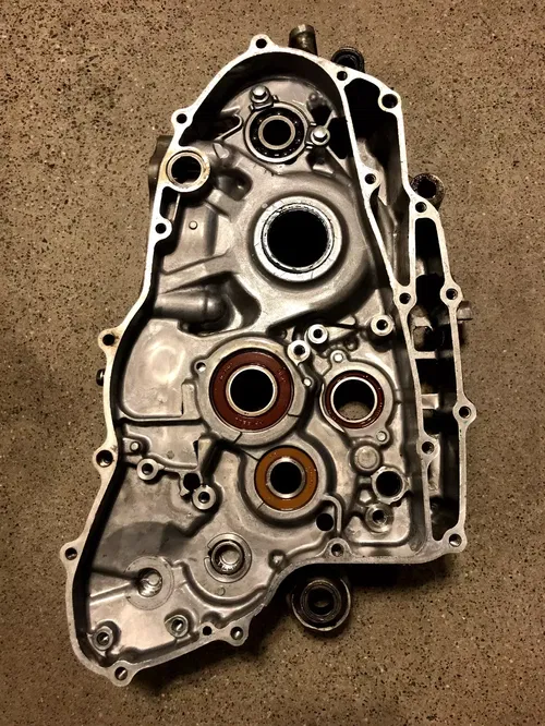 OEM HONDA 2004 2005 04 05 TRX450R CRANKCASES CRANK CASE ENGINE CASES LEFT RIGHT