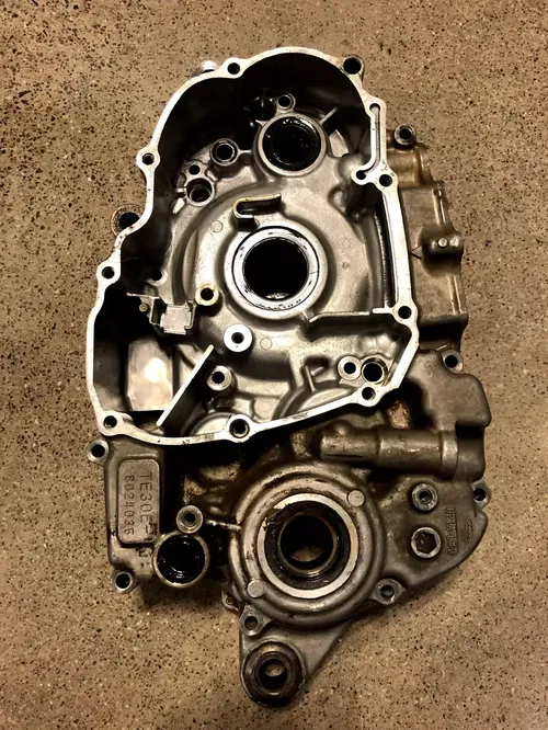 OEM HONDA 2004 2005 04 05 TRX450R CRANKCASES CRANK CASE ENGINE CASES LEFT RIGHT