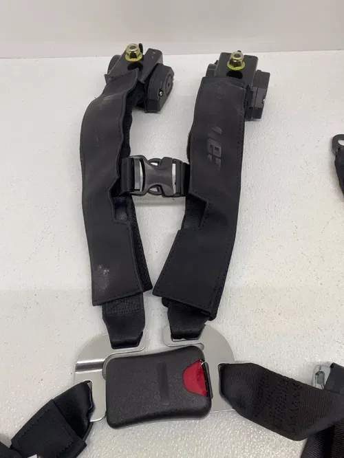 Can Am Maverick X3 Retractable 4-point Harness Safety Seat Belt Seatbelt Set