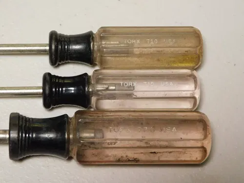 HUSKY SET LOT OF 3 TORX SCREWDRIVERS TOOLS SCREW DRIVERS T30 T15 T10