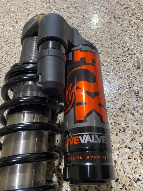 Can Am Maverick R SUSPENSION FOX SHOCK IBS LIVE VALVE FRONT RIGHT PASSENGER SIDE