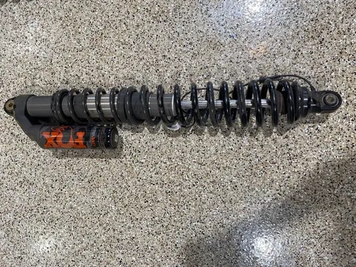 Can Am Maverick R SUSPENSION FOX SHOCK IBS LIVE VALVE FRONT RIGHT PASSENGER SIDE
