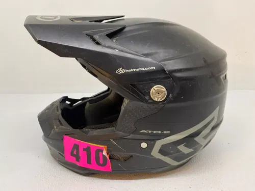 QTY 2 - 6D ATR-2 MOTOCROSS DIRT BIKE ATV Helmet Adult Small S 55-56CM B