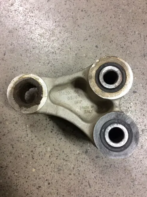 USED CANAM CAN AM DS450 DS 450 XXC XMX X STOCK REAR SHOCK LINKAGE KNUCKLE 08+ B