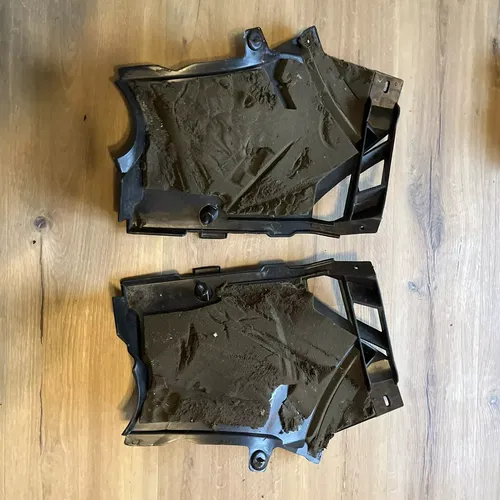 Acoustic Shell Panels 2010 Can-Am Spyder RT-S Roadster cover left right plastic