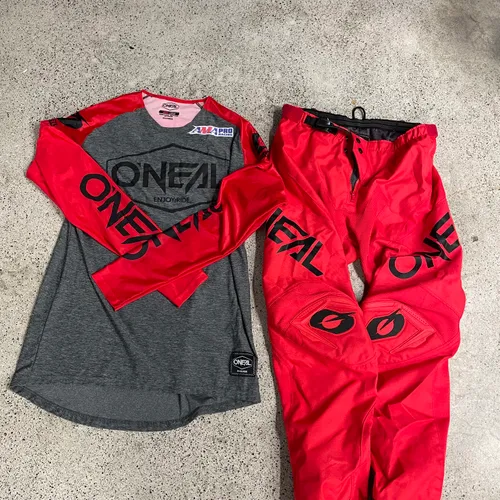 Oneal Gear Combo - Size L/32