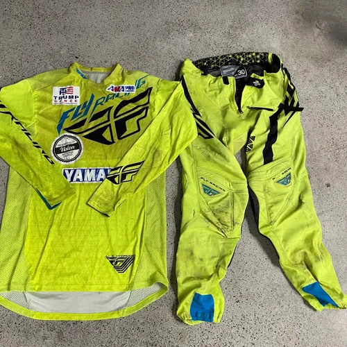 Fly Racing Gear Combo - Size M/30