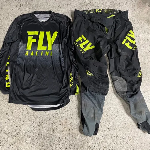 Fly Racing Gear Combo - Size M/34