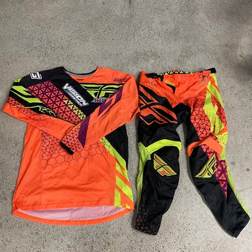 Fly Racing Gear Combo - Size M/28