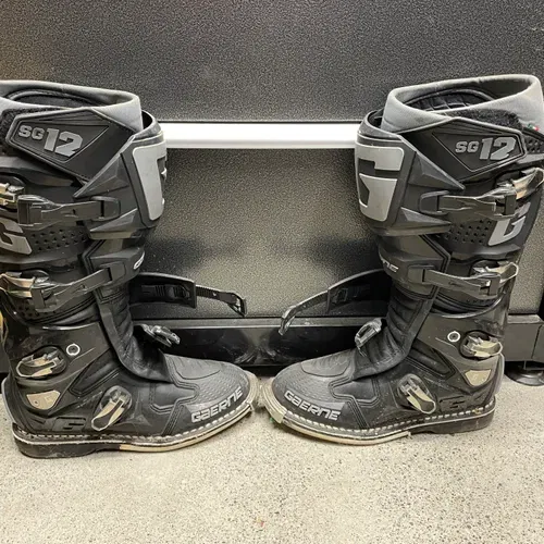 Gaerne boots 219 store