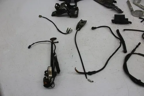 2003 YAMAHA YZF R1 PARTS AND HARDWARE NUTS BOLTS