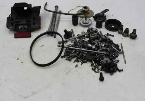 98-05 BMW R1100 S PARTS HARDWARE NUTS BOLTS MOUNTS REAR FENDER MOUNT