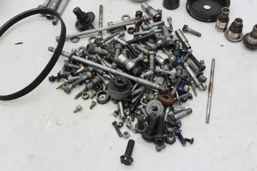 98-05 BMW R1100 S PARTS HARDWARE NUTS BOLTS MOUNTS REAR FENDER MOUNT